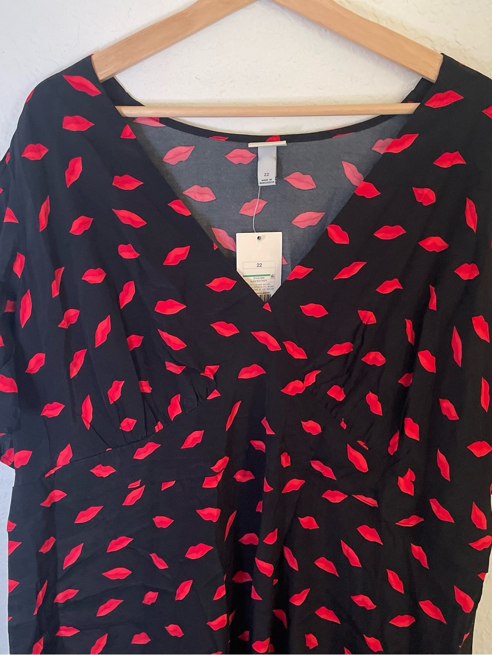 a new day Black Maxi Dress with Red Lip Print Pattern
